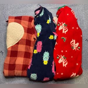 LOT OF 3 Toddler Girls Fleece Sleepers Jumpsuit Christmas Carters 18 Months